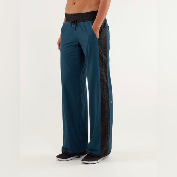 Lululemon Run: Right Round Pant US10 - Picture 6 of 8